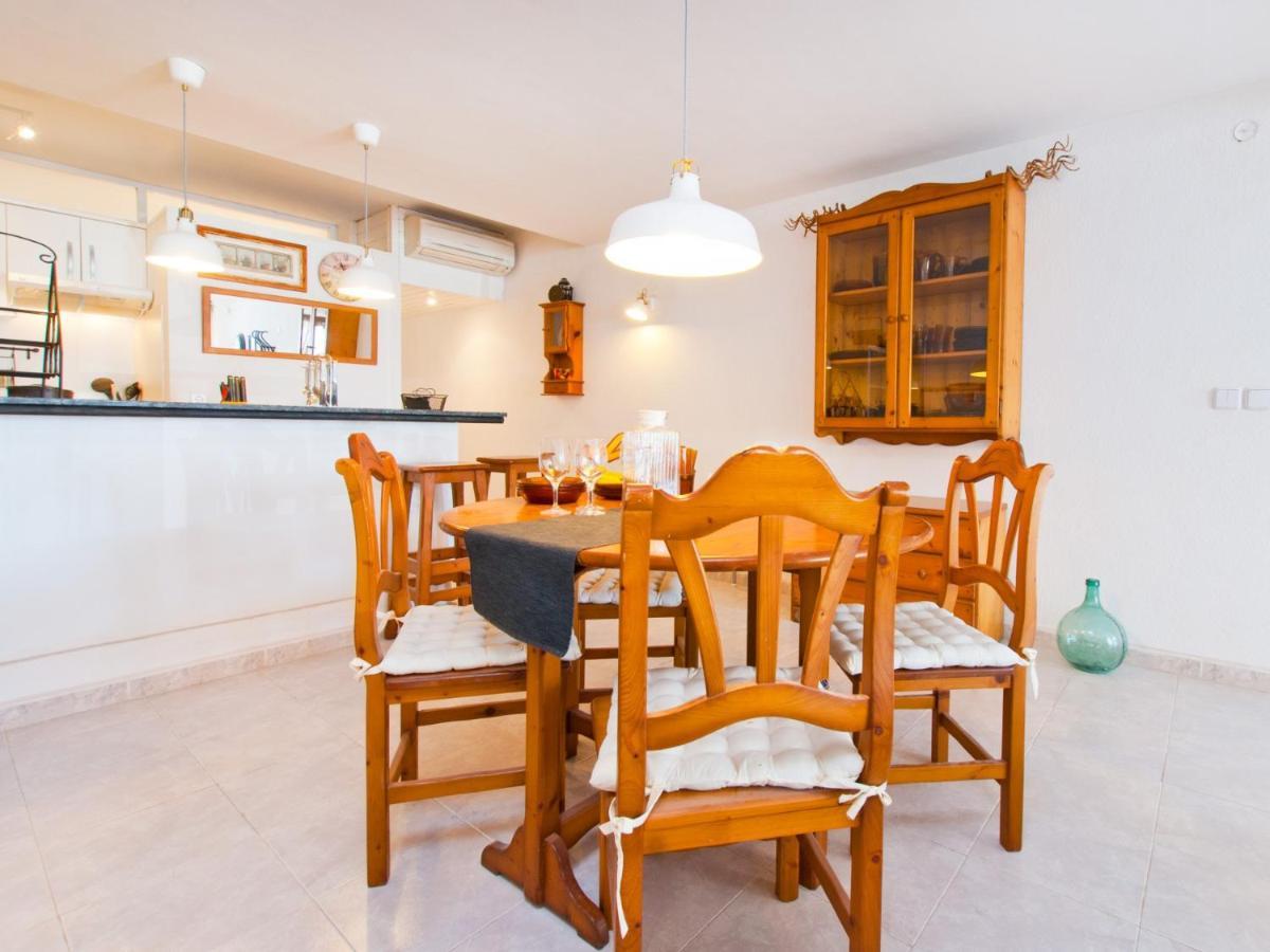 Appartement Oiza Castle 15 At Beach, Wifi And Aircon
