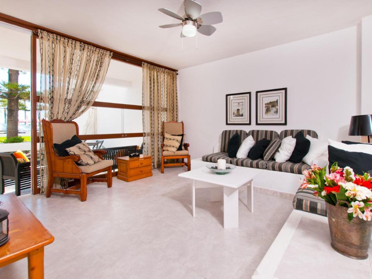 Appartement Oiza Castle 15 At Beach, Wifi And Aircon